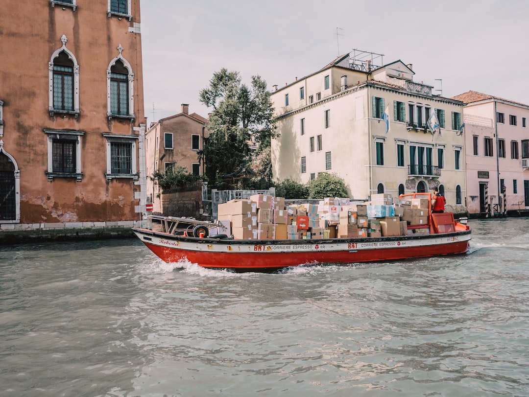 Paczka do Włoch: Wysyłka Twojego przesyłki wprost do Italii